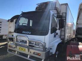 2006 Isuzu FVR900 - picture1' - Click to enlarge