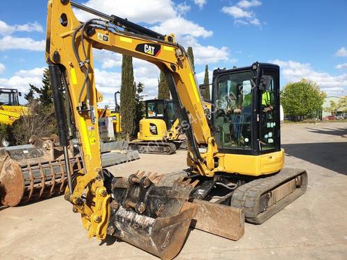 CAT 305E2 EXCAVATOR WITH LOW 1043 HOURS, FULL CAB, CIVIL SPEC, HITCH AND BUCKETS