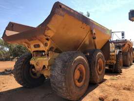 2000 Bell B40 Dump Truck - picture2' - Click to enlarge