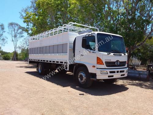 Hino GH new cattle crate
