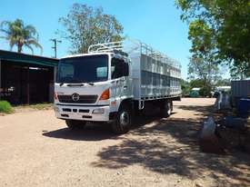 Hino GH new cattle crate - picture1' - Click to enlarge