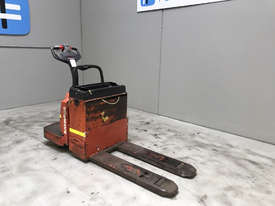 Raymond 8400 Pallet Truck Forklift - picture0' - Click to enlarge