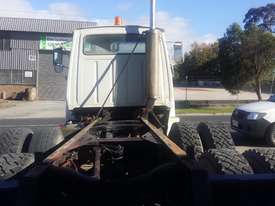 Ford Louisville Tipper CAT 3208 engine - picture1' - Click to enlarge