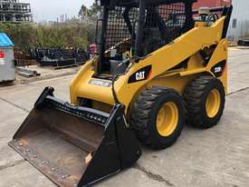 CATERPILLAR 232B2 Skid Steer Loaders - picture0' - Click to enlarge