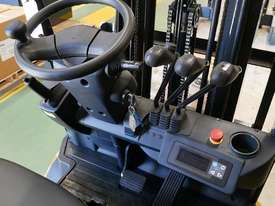 CAT 1.3T 3-Wheel Electric Forklift EP13TCB - picture0' - Click to enlarge