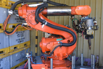 ABB IRB6600-175/2.8 M2000 175kg 2.8m Robot with spot welder weld Very low hours