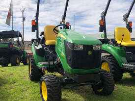 John Deere 1025R FWA/4WD Tractor - picture0' - Click to enlarge