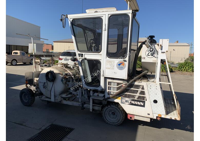 Used 2004 hoffmann Hoffman H181 Thermo Road Line Marking Machine Road