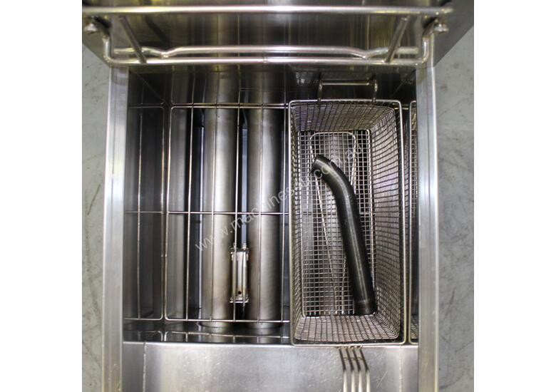 Used Dean SR42GN Single Deep Fryer in , Listed on Machines4u