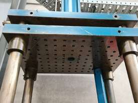 Hydraulic press - picture1' - Click to enlarge