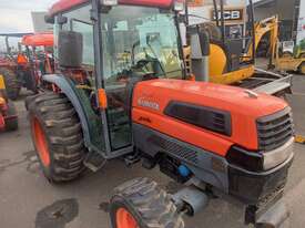 Kubota L5030 Cab Tractor  - picture0' - Click to enlarge