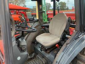 Kubota L5030 Cab Tractor  - picture2' - Click to enlarge