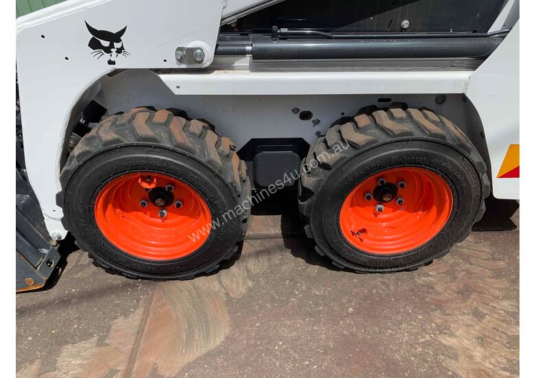 caption 2019 Bobcat Skid Steer – 64 Hours, 4-in-1 Bucket, Great Condition, with Trailer! - Hire