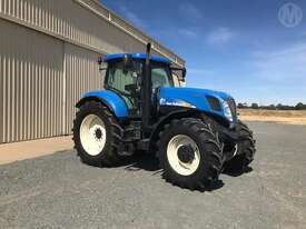 New Holland T7030 - picture0' - Click to enlarge
