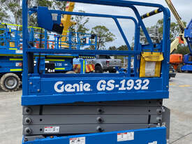Genie GS1932 19ft Electric Scissor Lift - picture1' - Click to enlarge