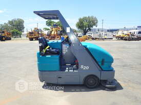 TENNANT S20-3780 RIDE ON SWEEPER - picture0' - Click to enlarge