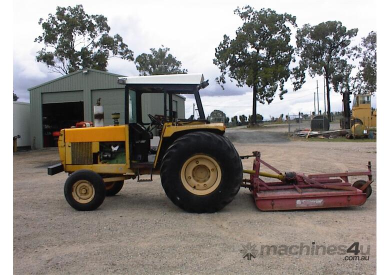 Used Chamberlain John Deere John Deere 3380 tractor and 6 foot slasher