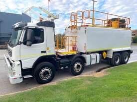 Truck Water Truck Volvo FM450 8x4 Rops Auto SN1070 1ELR801 - picture0' - Click to enlarge
