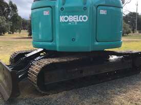 Kobelco SK140SRLC-5 - picture0' - Click to enlarge