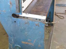 4ft Guillotine - H.C Horton - picture1' - Click to enlarge