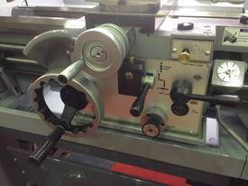 ERL-1330 Quality Taiwanese Precision Lathe   - picture2' - Click to enlarge