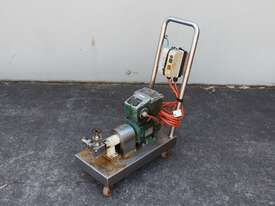 Flexible Impeller Pump - picture4' - Click to enlarge