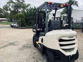 Crown Diesel Forklift  - picture0' - Click to enlarge