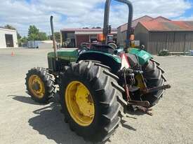 1993 John Deere 5300 Utility Tractors - picture1' - Click to enlarge