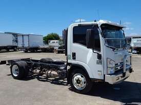 Isuzu NQR450 - picture0' - Click to enlarge