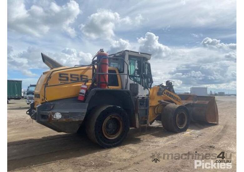 caption 2016 Liebherr L556
