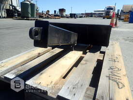 JIB ATTACHMENT TO SUIT MINI LOADER - picture2' - Click to enlarge