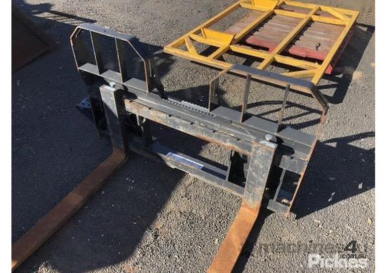 Used Bobcat Pallet Forks Attachement Skid Steer Forks in , - Listed on ...