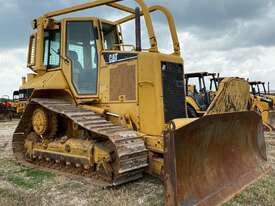 2004 CAT D5N XL - picture0' - Click to enlarge