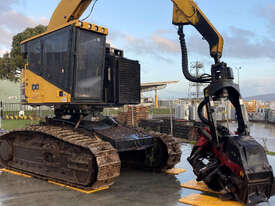 Komatsu XT430L Feller Buncher Forestry Equipment - picture0' - Click to enlarge