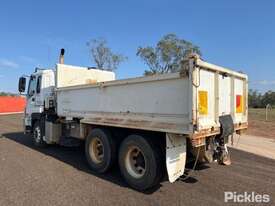 2010 Isuzu Giga CXY455 - picture2' - Click to enlarge