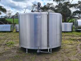 STAINLESS STEEL TANK, MILK VAT 7000lt - picture0' - Click to enlarge