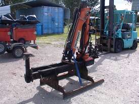 Palfinger crane truck mount - picture2' - Click to enlarge