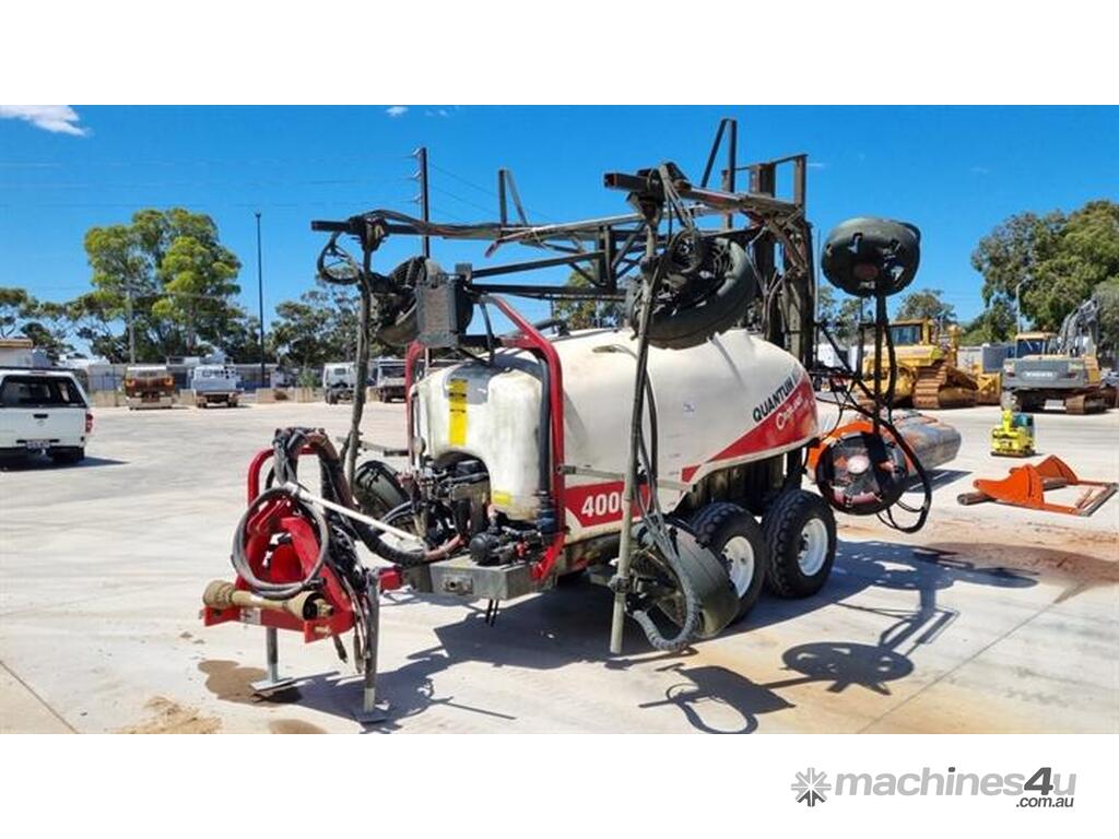 Used croplands QUANTUM MIST Sprayers 3pt Linkage in , Listed on