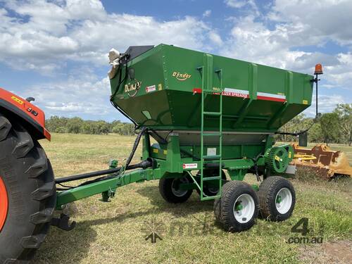 2019 Donder 6,000 Ltr Trailing spreader