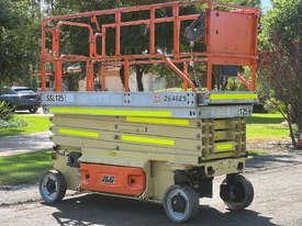 JLG 2646 Scissor Lift Access & Height Safety - picture1' - Click to enlarge