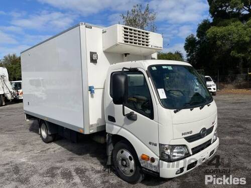 2017 Hino 300 series