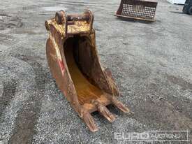 Komatsu 550mm Trench Bucket - picture0' - Click to enlarge