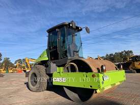 CASE 1110 EX-D Vibratory Single Drum Smooth - picture0' - Click to enlarge