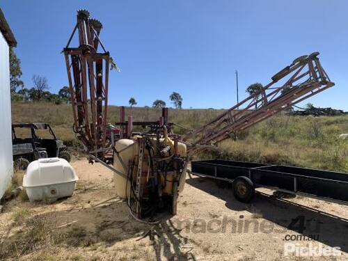 Hardi Sprayer, 12m boom, approx 1,000ltr tank. For further details please call Aaron Wilson 04776974