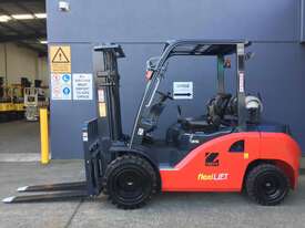 Flexilift -Tailift FG35 3.5 Ton LPG Container Mast Counterbalance Forklift - Refurbished & Low Hours - picture0' - Click to enlarge