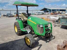 John Deere 3520 Tractor - picture0' - Click to enlarge