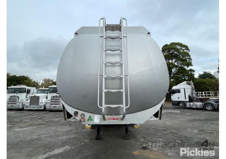 Buy Used 2020 Ate Tankers 2020 Ate Tankers Tandem Axle Fuel Tanker B Trailer Tanker Trailer In 9647