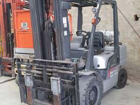 Nissan Forklift 3.5 tonne - picture1' - Click to enlarge