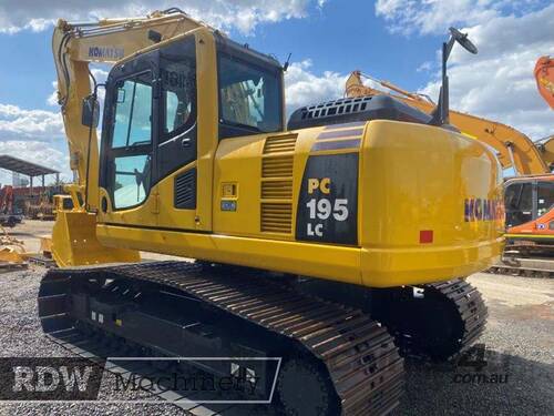 Komatsu PC195LC-8 Super Long Reach Excavator 