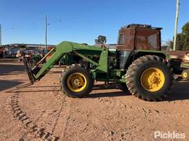 John Deere 3350 4 x 4 Front End Loader - picture2' - Click to enlarge